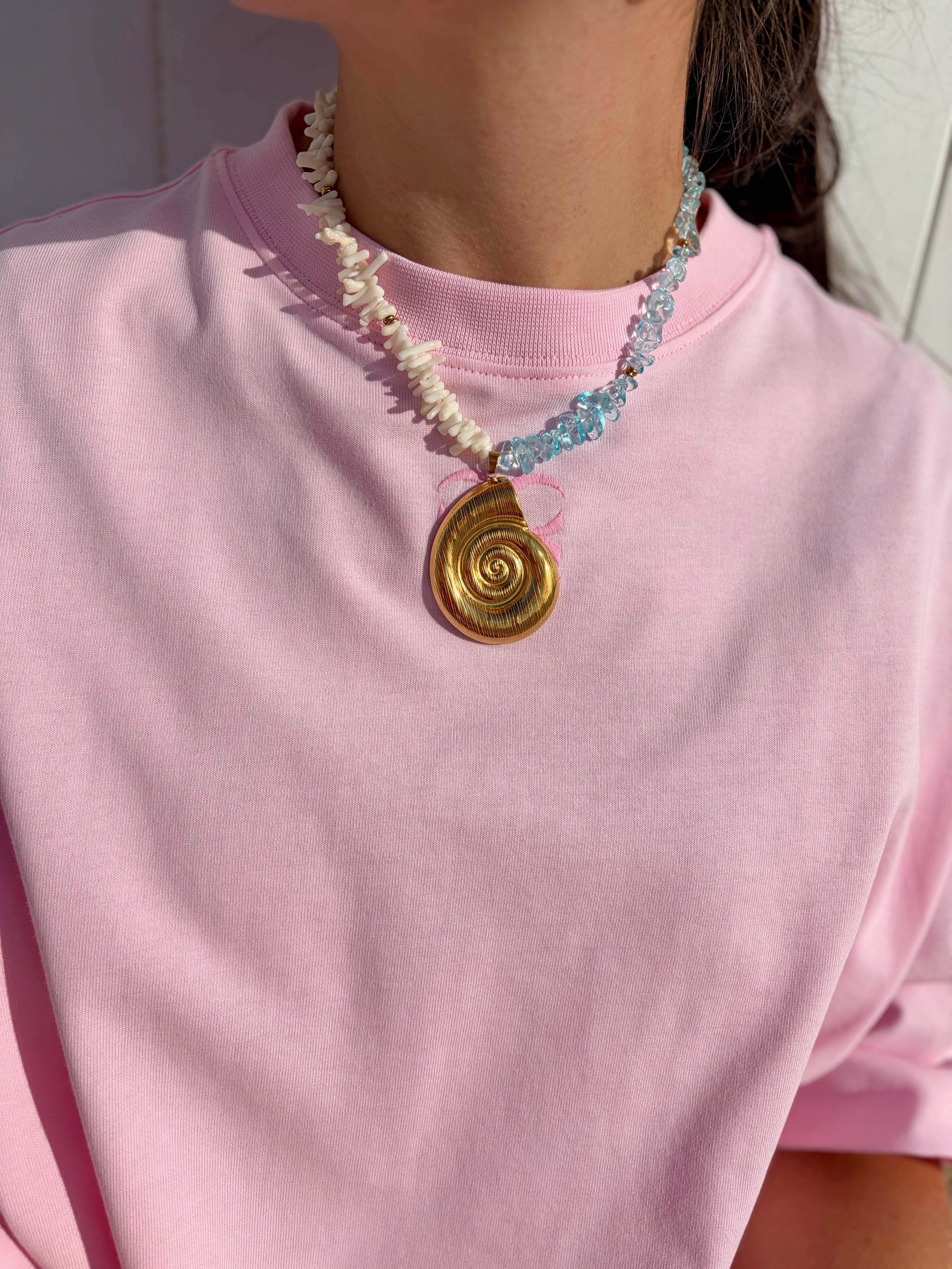 Shell Coral Blue Necklace
